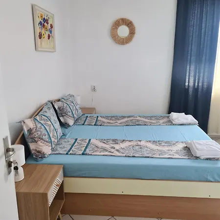 стела Pensionat Primorsko